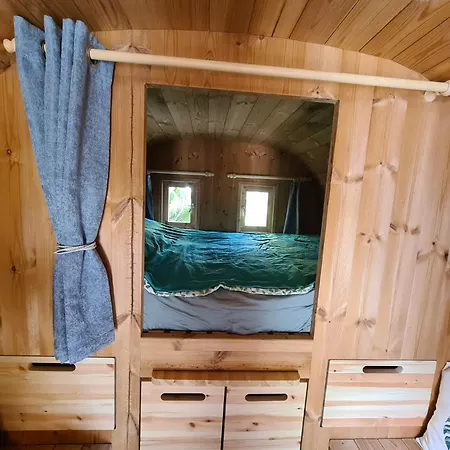 Holzfass Entspannung Pur Mit Schoenstem Bergblick 2 Appartement *